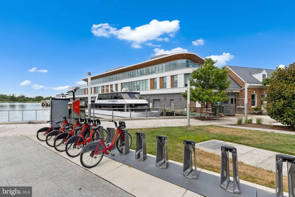 Additional image 35 of 1101 3rd Street SW Unit 312, Washington, DC 20024