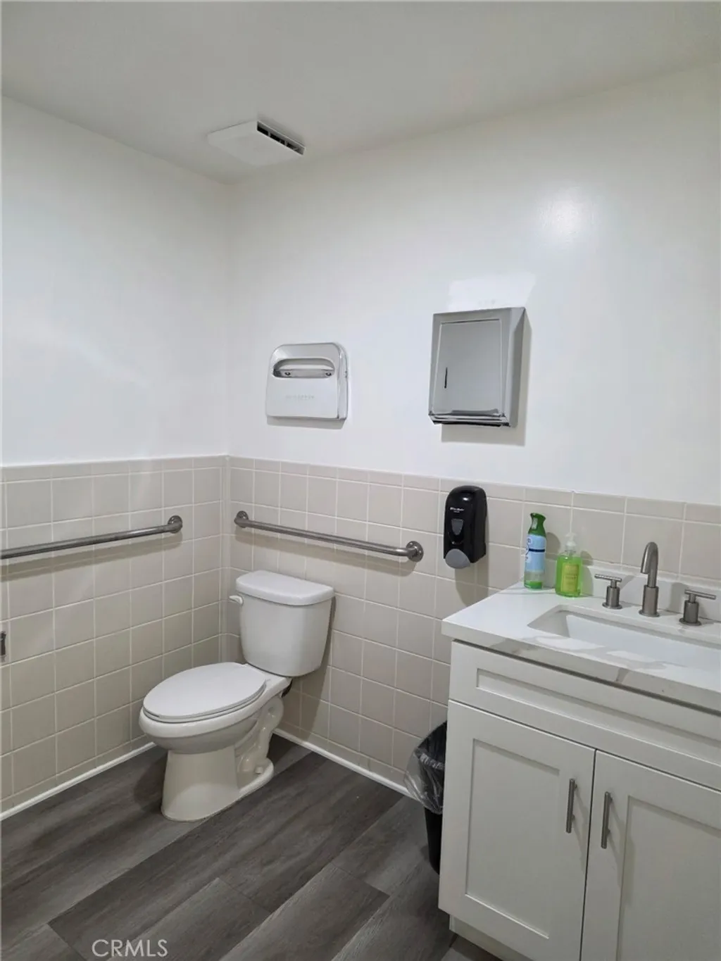 18 N Central Ave, Upland, CA 91786