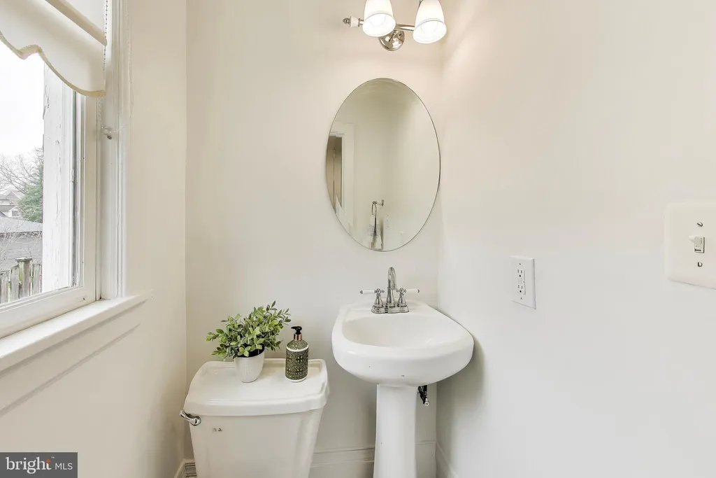 Additional image 17 of 612 Butternut Street NW, Washington, DC 20012