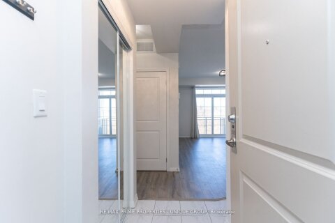 Additional image 8 of 315-80 Aspen Springs Drive, Clarington, ON, L1C 4Y2