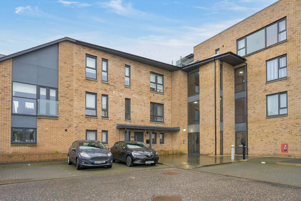 Additional image 2 of 3 bed flat for saleOld Bellsdyke Road, Larbert FK5
