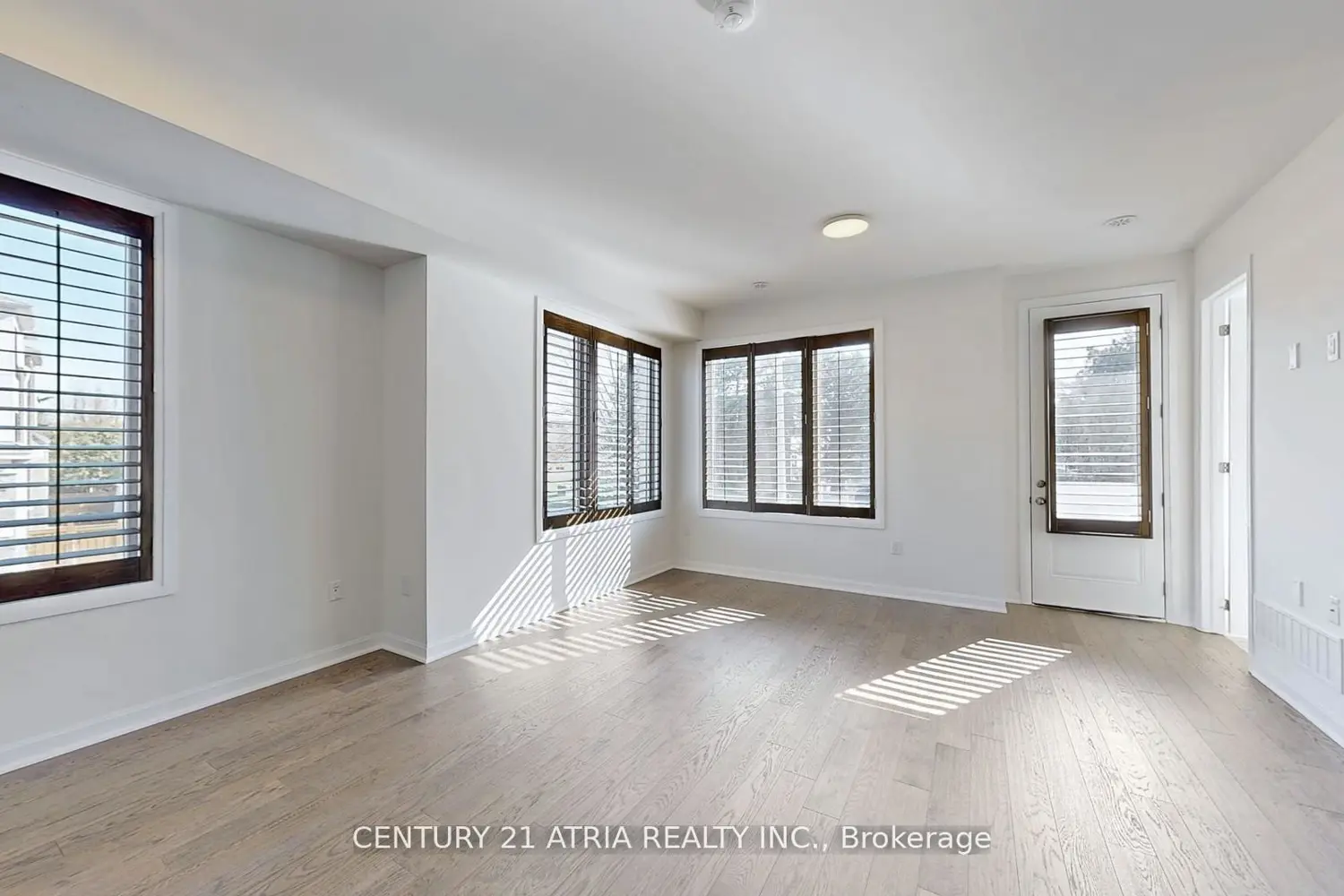 Additional image 9 of 205 The Donway East