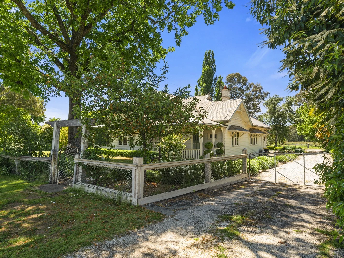 Additional image 17 of 11-13 Logan Street, Mansfield VIC 3722