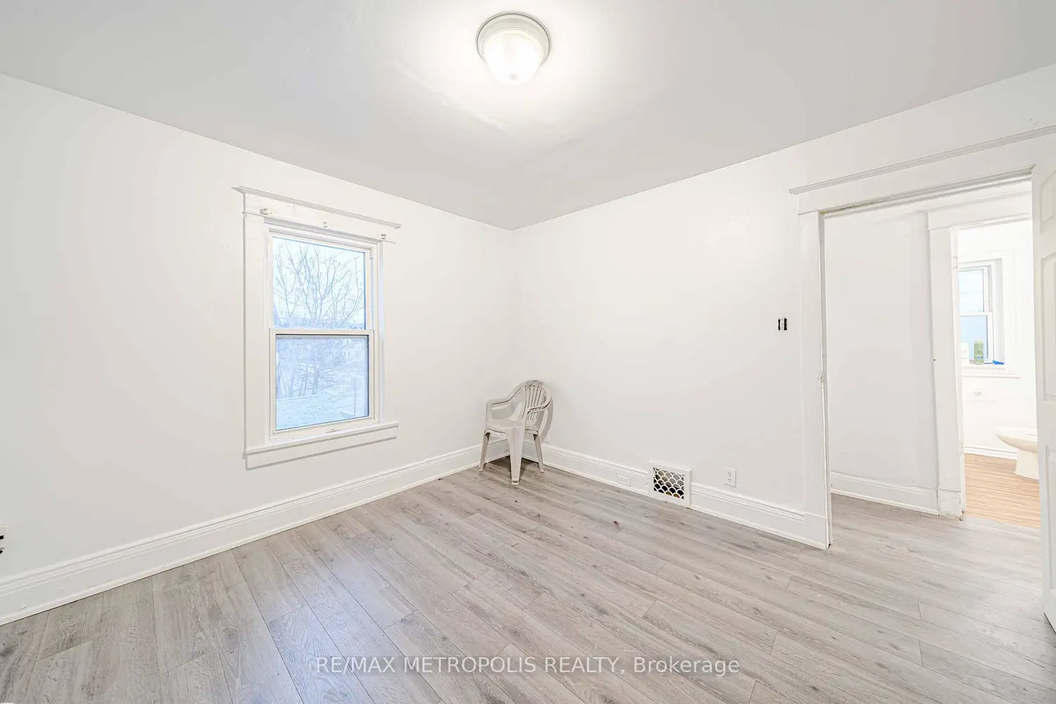 Additional image 16 of 240 Division Street