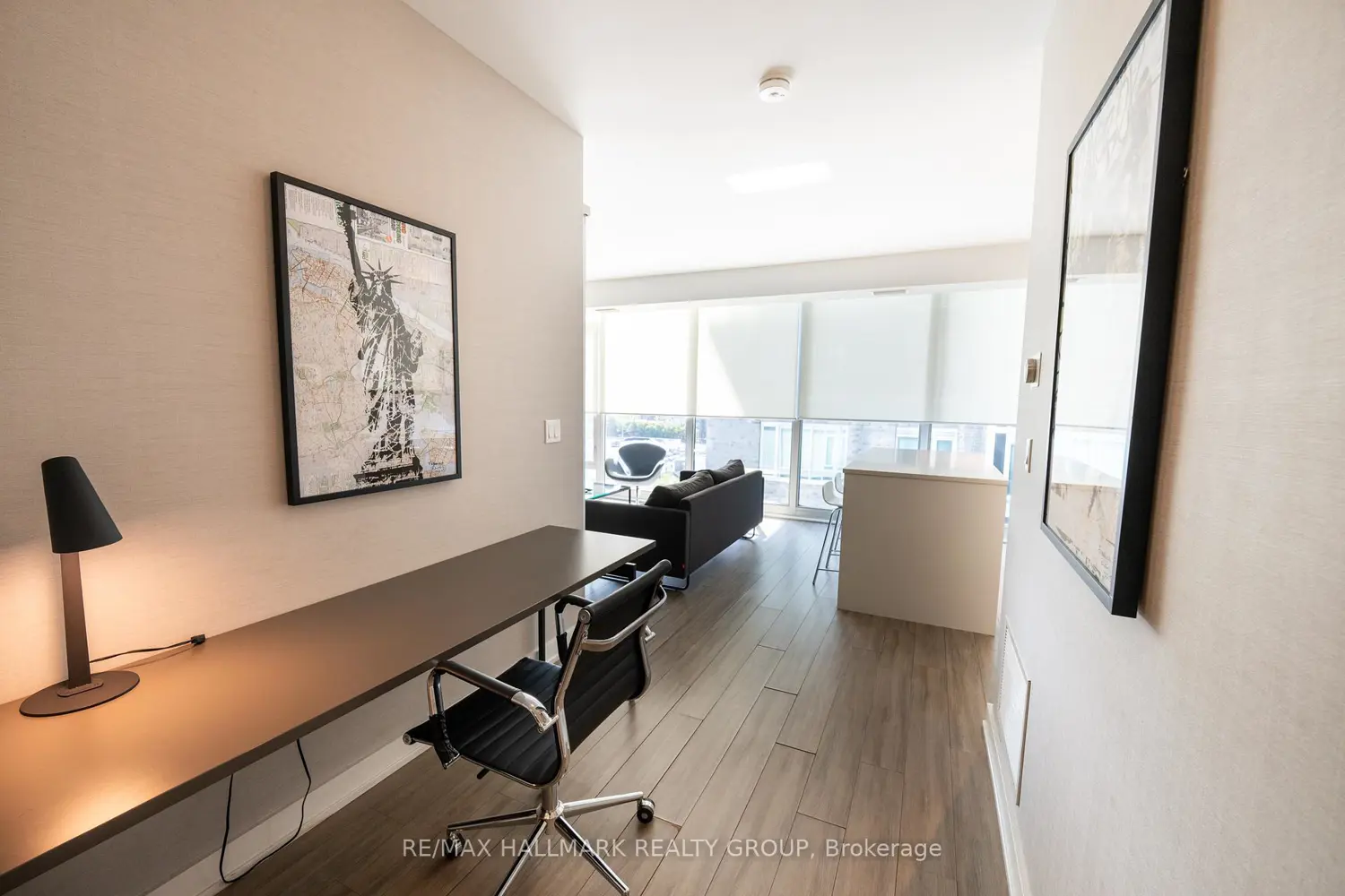 111 Champagne Avenue 611 photo 4