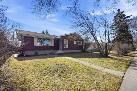 Additional image 8 of 1447 Northmount Drive NW, Calgary, AB, T2L0G7