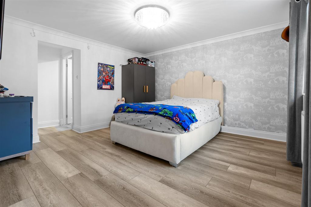 Additional image 39 of 6 bed detached house for salePark Drive, Hartlepool TS26
