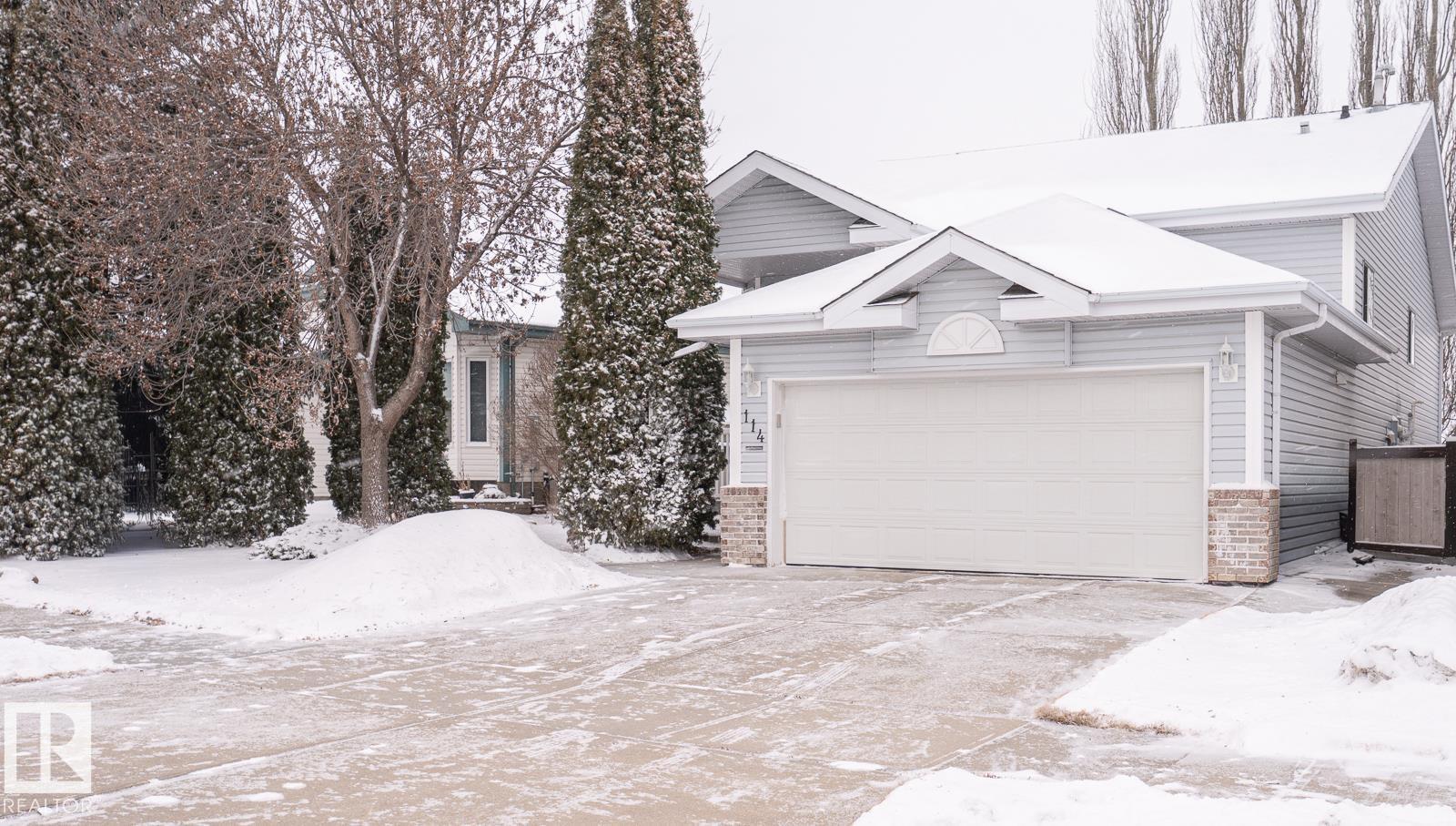 114 Lilac Drive, Sherwood Park, AB, T8W1W1