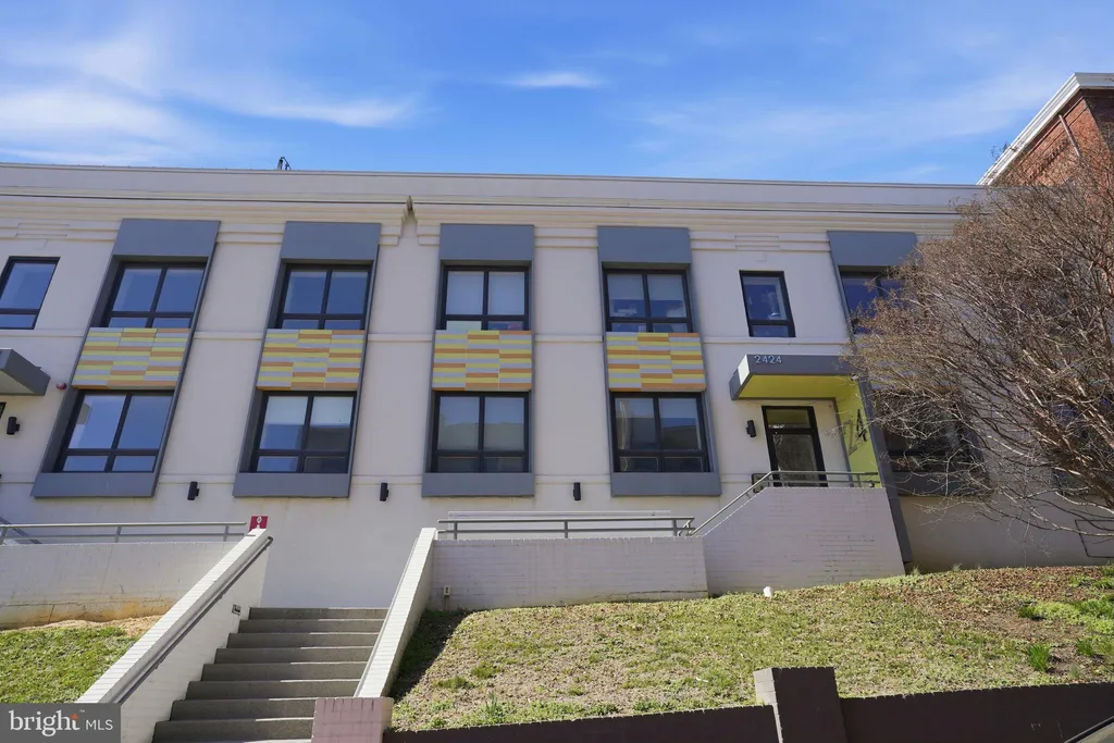 Additional image 2 of 2424 17th Street NW Unit 101, Washington, DC 20009