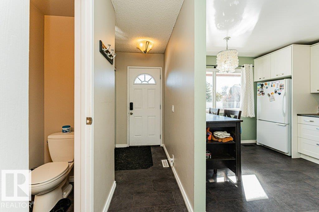 Additional image 2 of 14678 54 Street NW, Edmonton, AB, T5A4L5