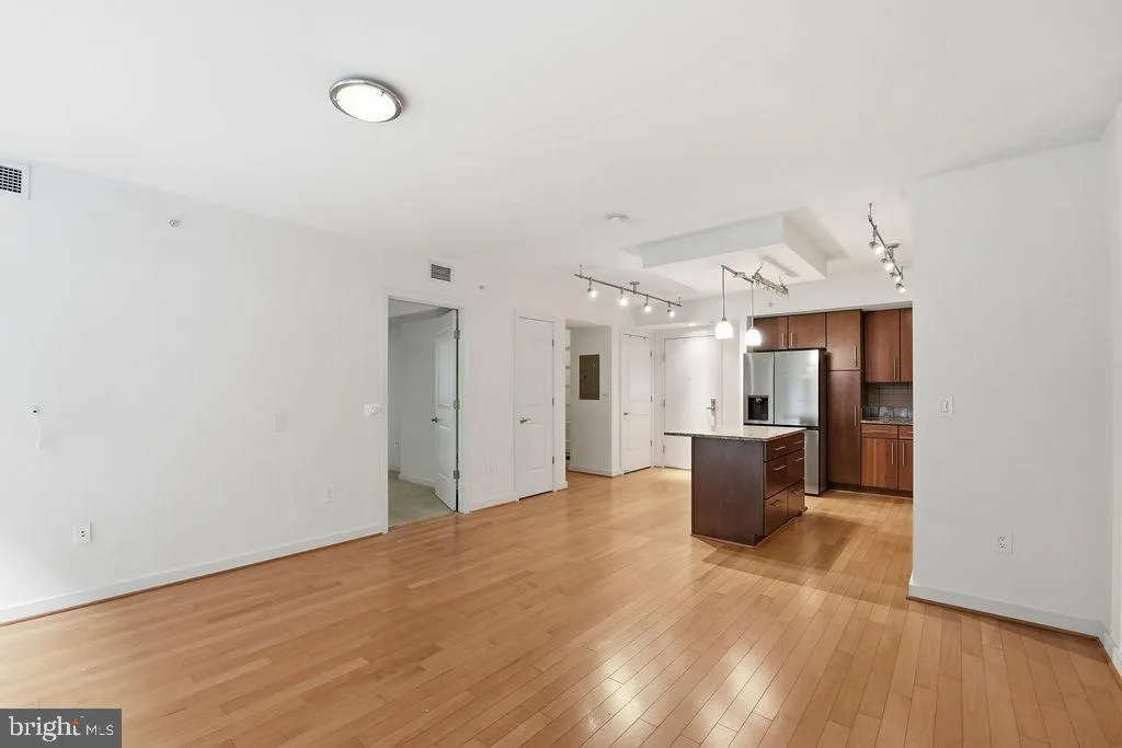 Additional image 25 of 1025 1st Street SE Unit 301, Washington, DC 20003