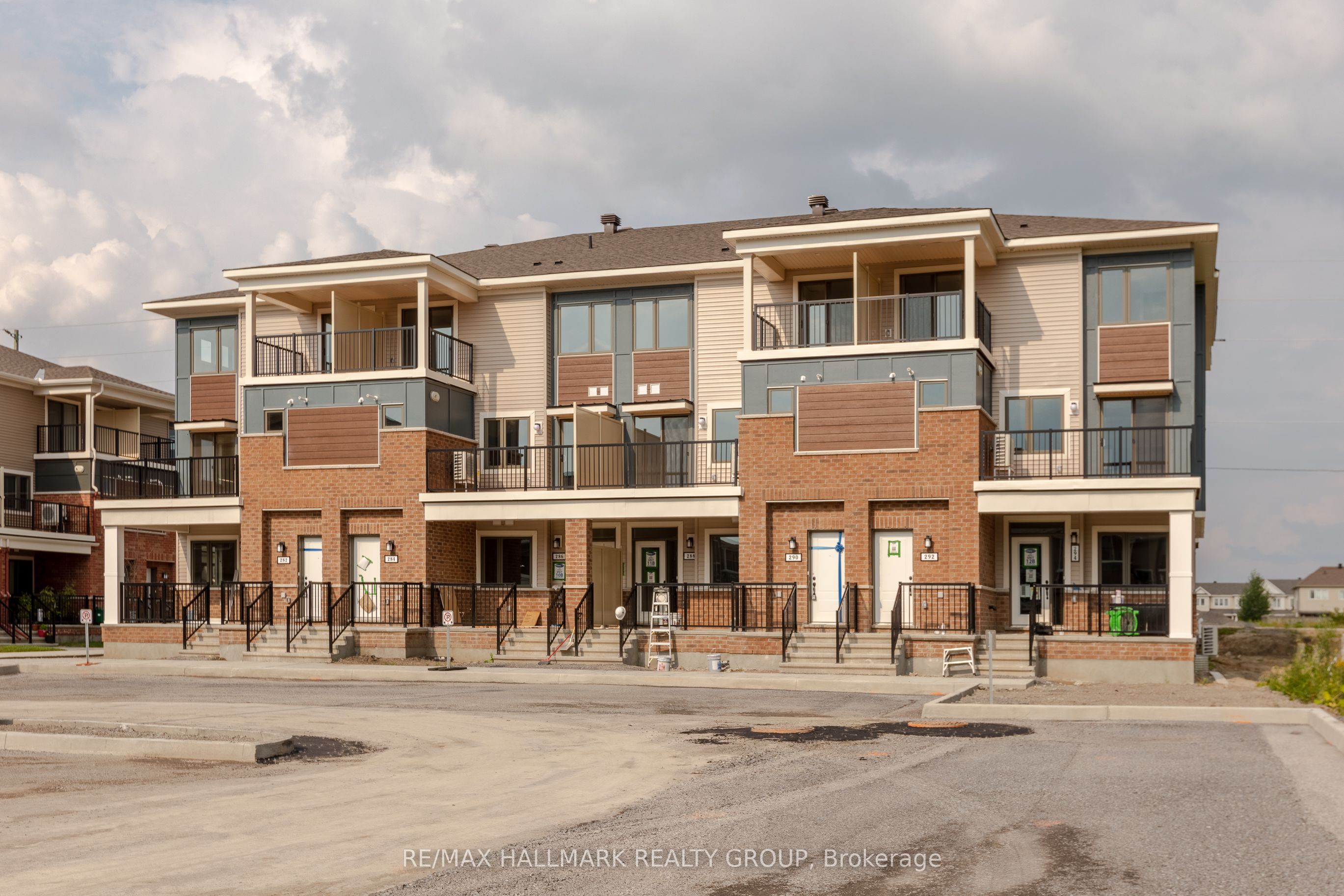 292 Zenith Private, Ottawa, ON, K2J 6N2
