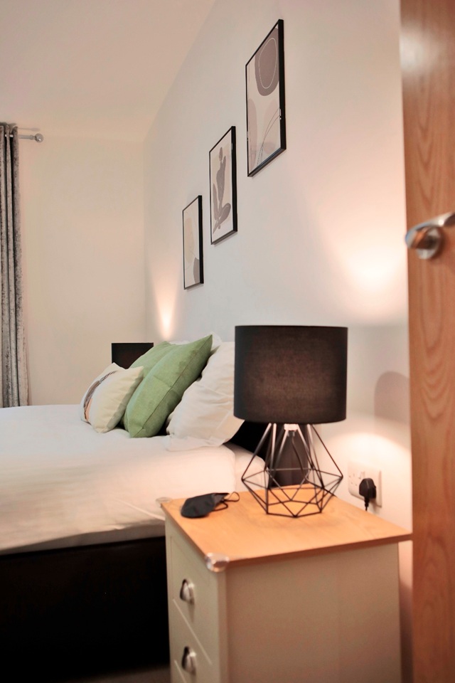 Additional image 40 of 2 Bed Flat, Furness Quay, M50, N1 7GU