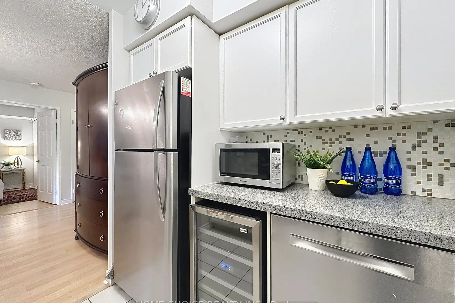 Additional image 8 of 28 Empress Avenue 215