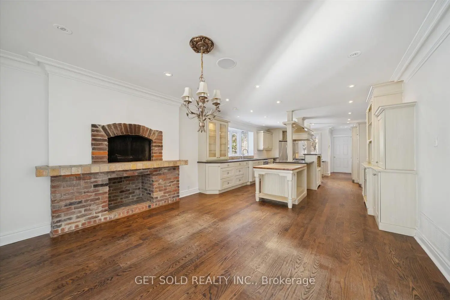 Additional image 6 of 1701 Birchwood Drive