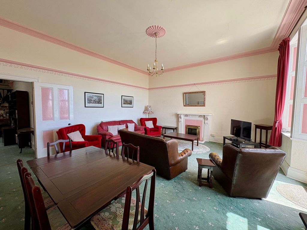 3 bed flat for saleWarberries, Torquay TQ1 photo 5