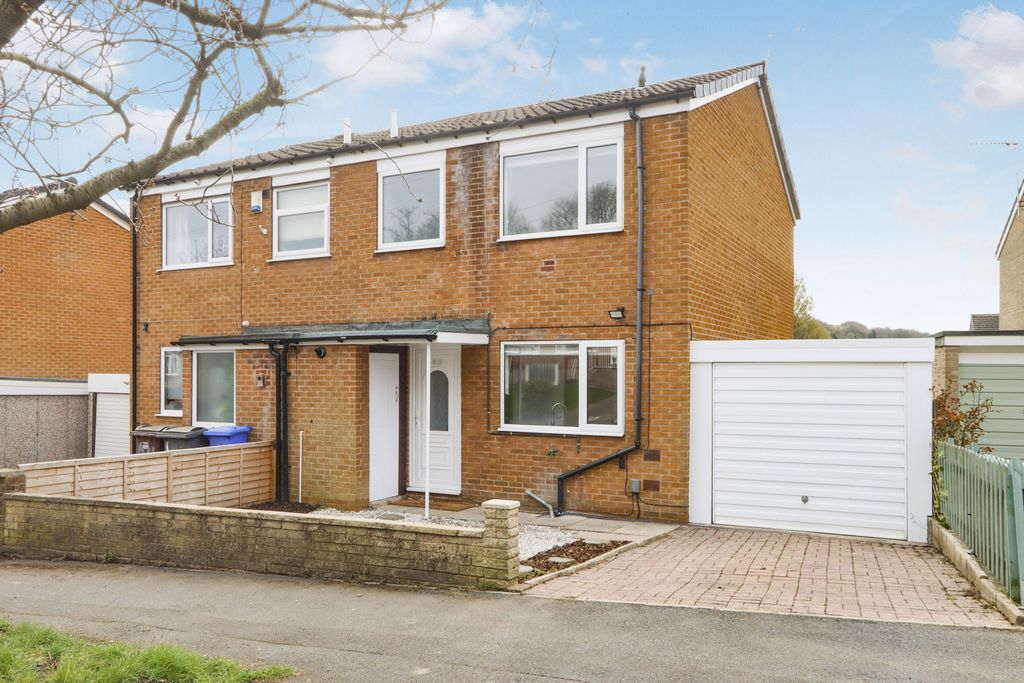 3 bed semi-detached house for saleHollybank Drive, Sheffield S12