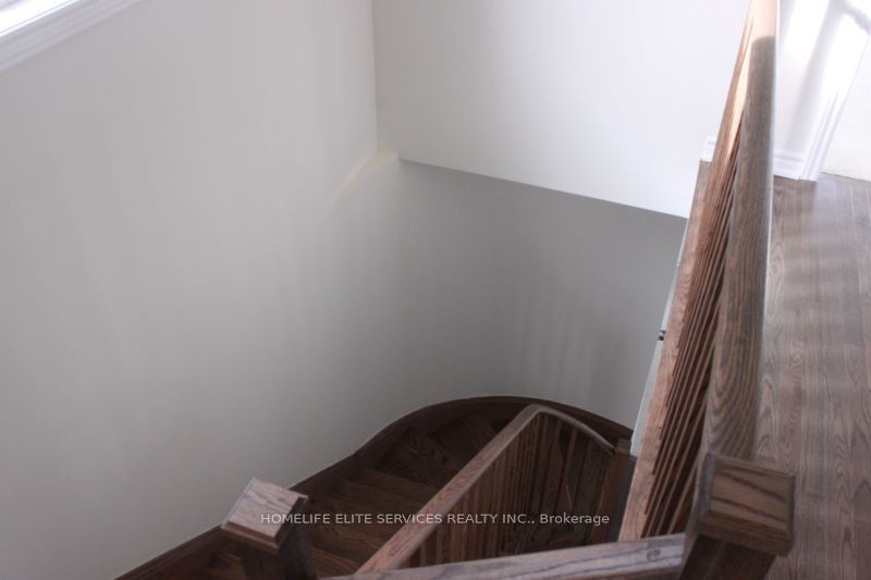 Additional image 6 of 1067 Dyas Avenue, Oshawa, ON, L1L 0V4