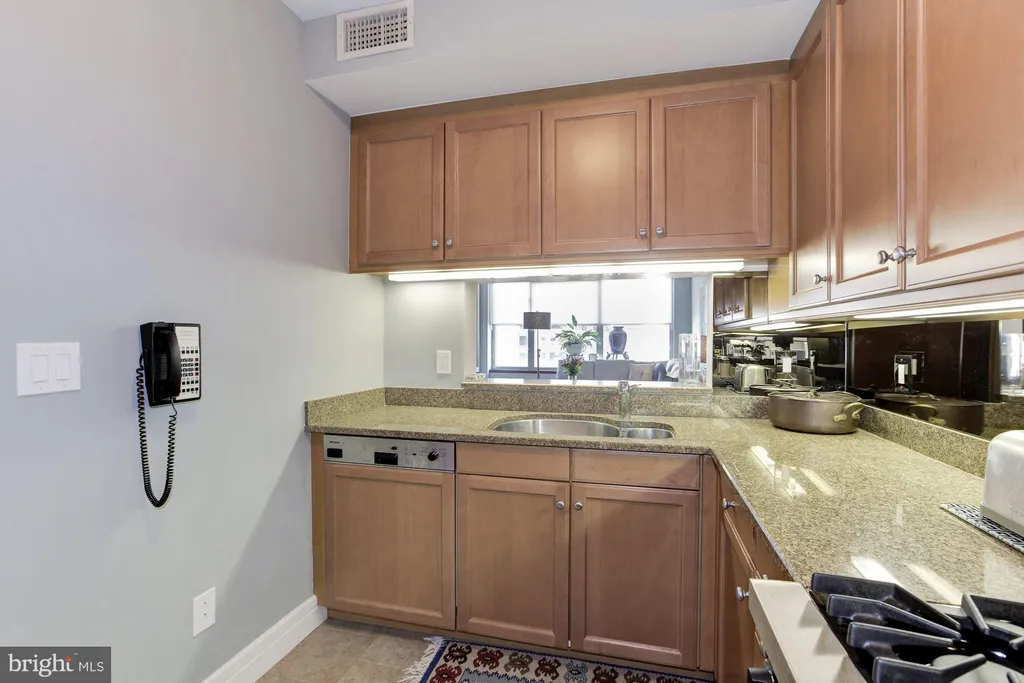 Additional image 10 of 1155 23rd Street NW Unit 8L, Washington, DC 20037