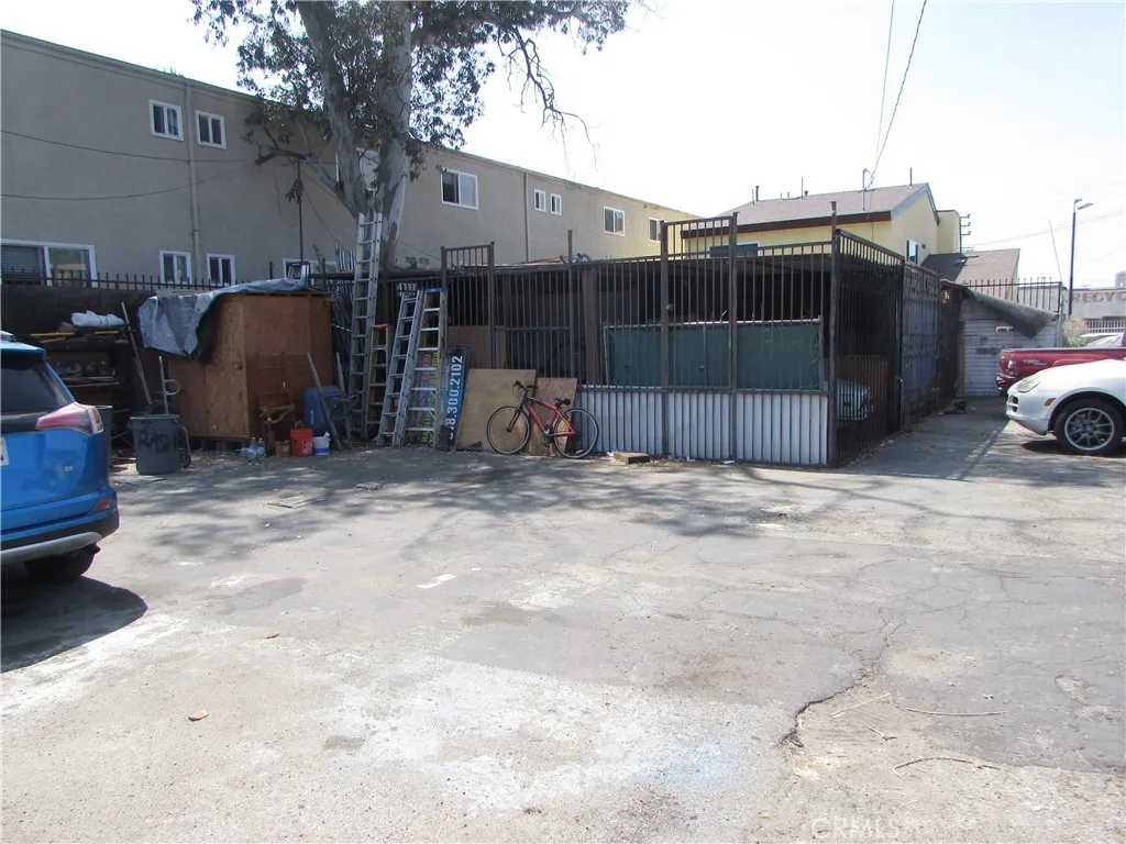 Additional image 40 of 3900 N Figueroa St, Los Angeles, CA 90065