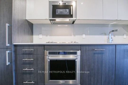 Additional image 5 of 917-330 Richmond Street W, Toronto, ON, M5V 1X2