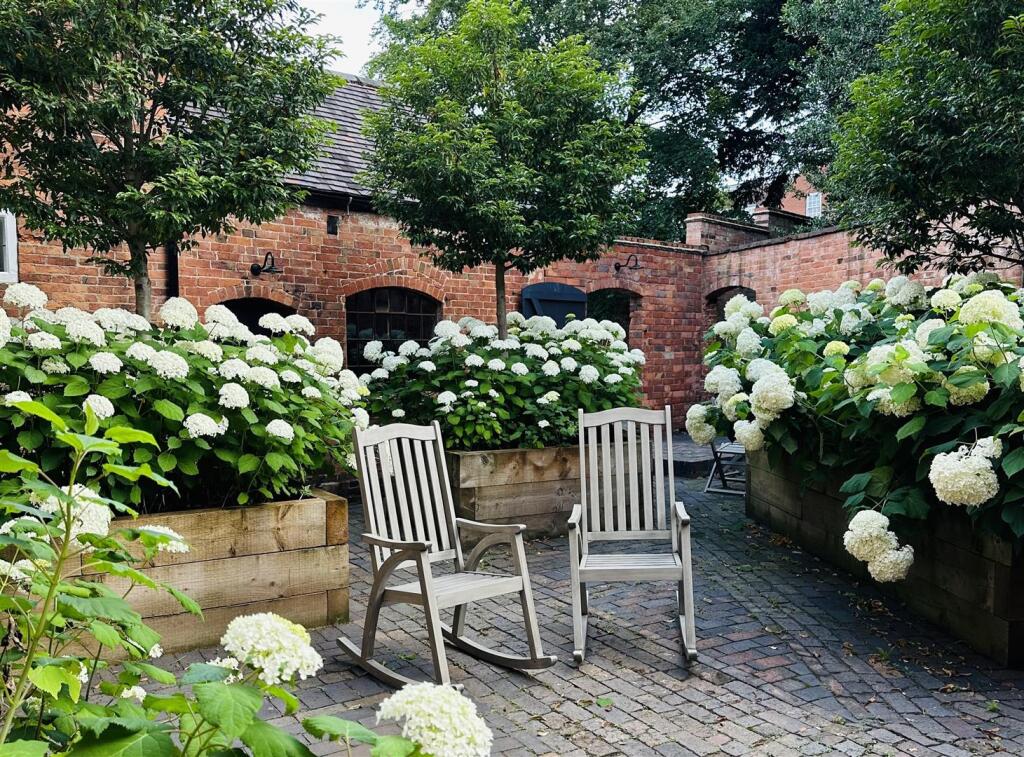 Additional image 18 of High Street, Coleshill