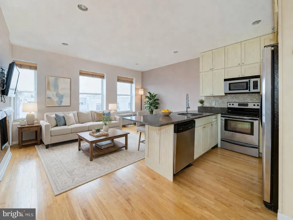 Additional image 2 of 2300 18th Street NW Unit 301, Washington, DC 20009