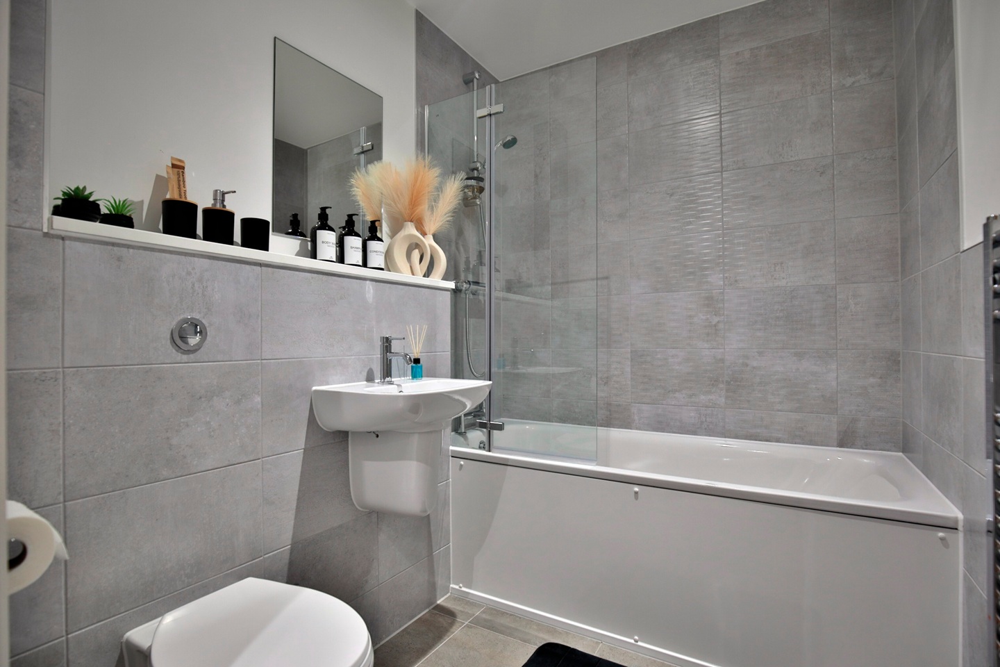 Additional image 19 of 2 Bed Flat, Furness Quay, M50, N1 7GU