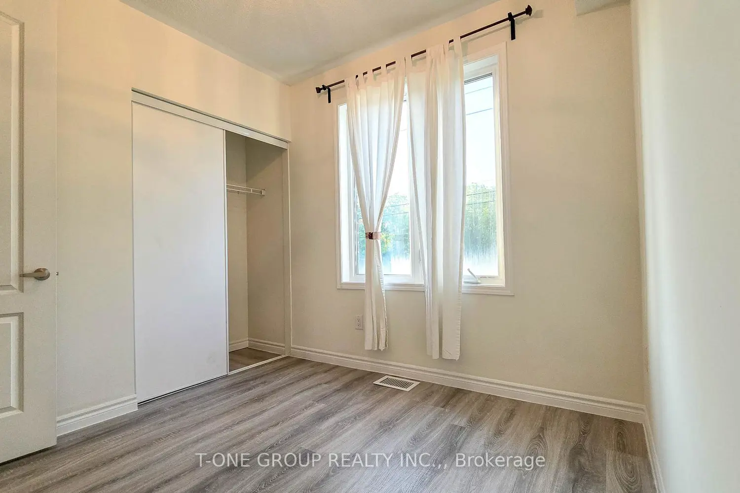 Additional image 3 of 1148 Dragonfly Avenue 408