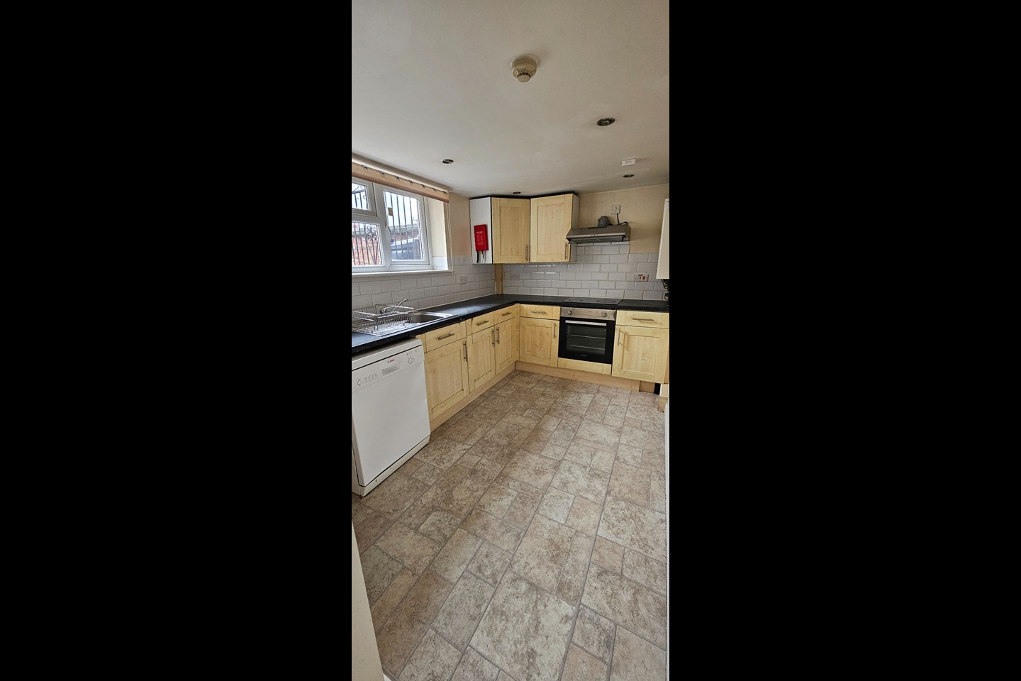 Additional image 2 of Room in a Shared House, Headingley Mount, LS6, N1 7GU