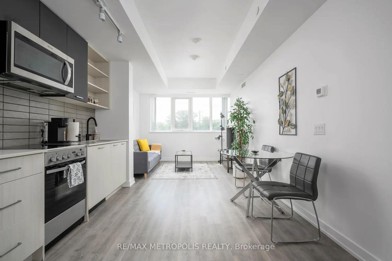 Primary image of 2300 St Clair Avenue 307