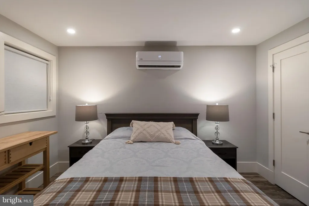 Additional image 15 of 4514 15th Street NW Unit B, Washington, DC 20011