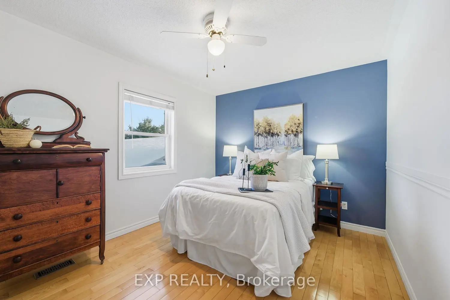 Additional image 12 of 3863 Larose Crescent