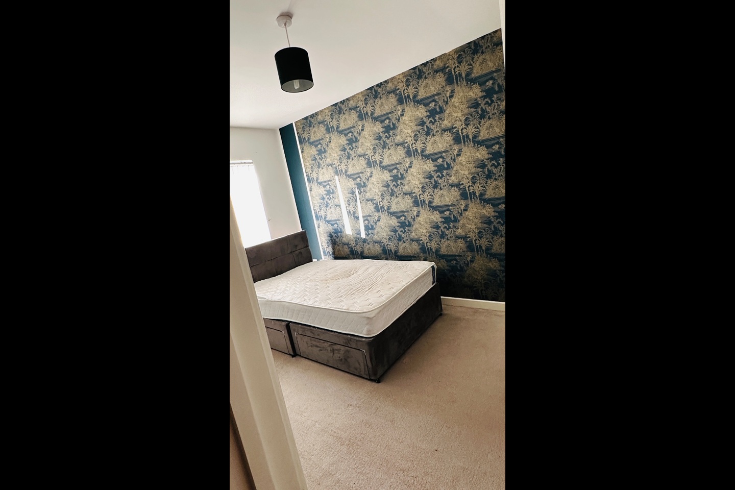 Room in a Shared House, Florin Lane, M6, N1 7GU