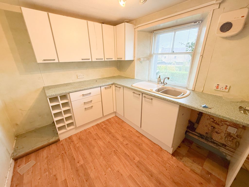 Additional image 7 of 2 bed flat for saleSt. Serfs Terrace, Dunning, Perth PH2