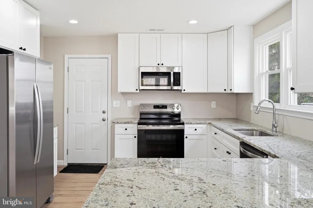 Additional image 8 of 706 Sue Grove Road, Baltimore, MD 21221