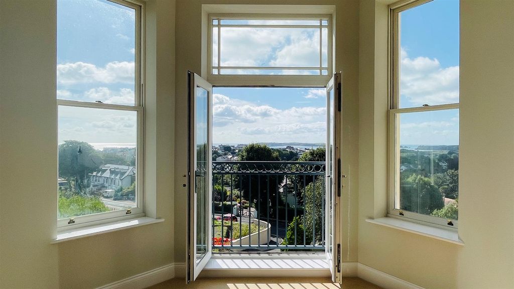Additional image 21 of 2 bed flat for saleNarberth Road, Tenby SA70