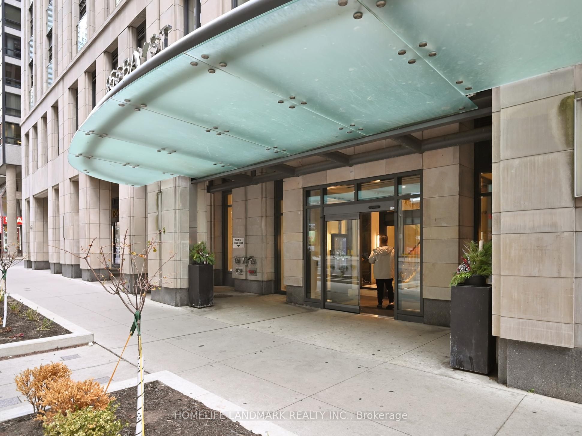 Additional image 3 of 2207-955 Bay Street, Toronto, ON, M5S 0C6