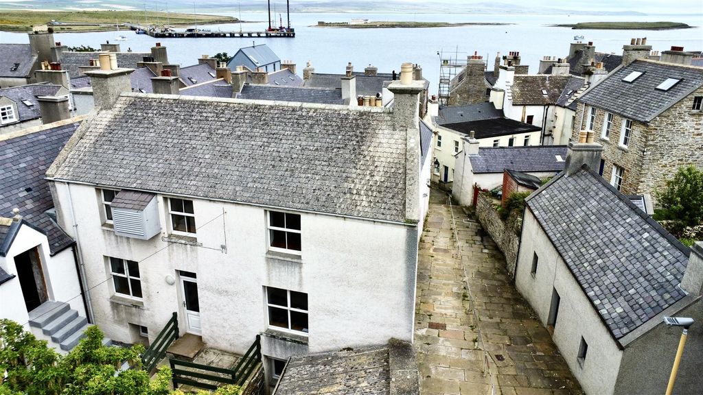 3 bed end terrace house for sale39 Graham Place, Stromness, Orkney KW16