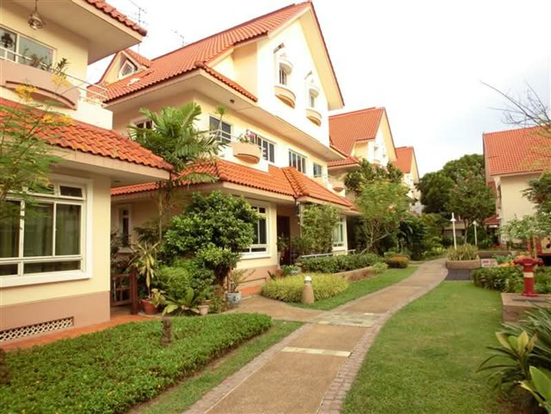 Additional image 20 of West Coast Grove