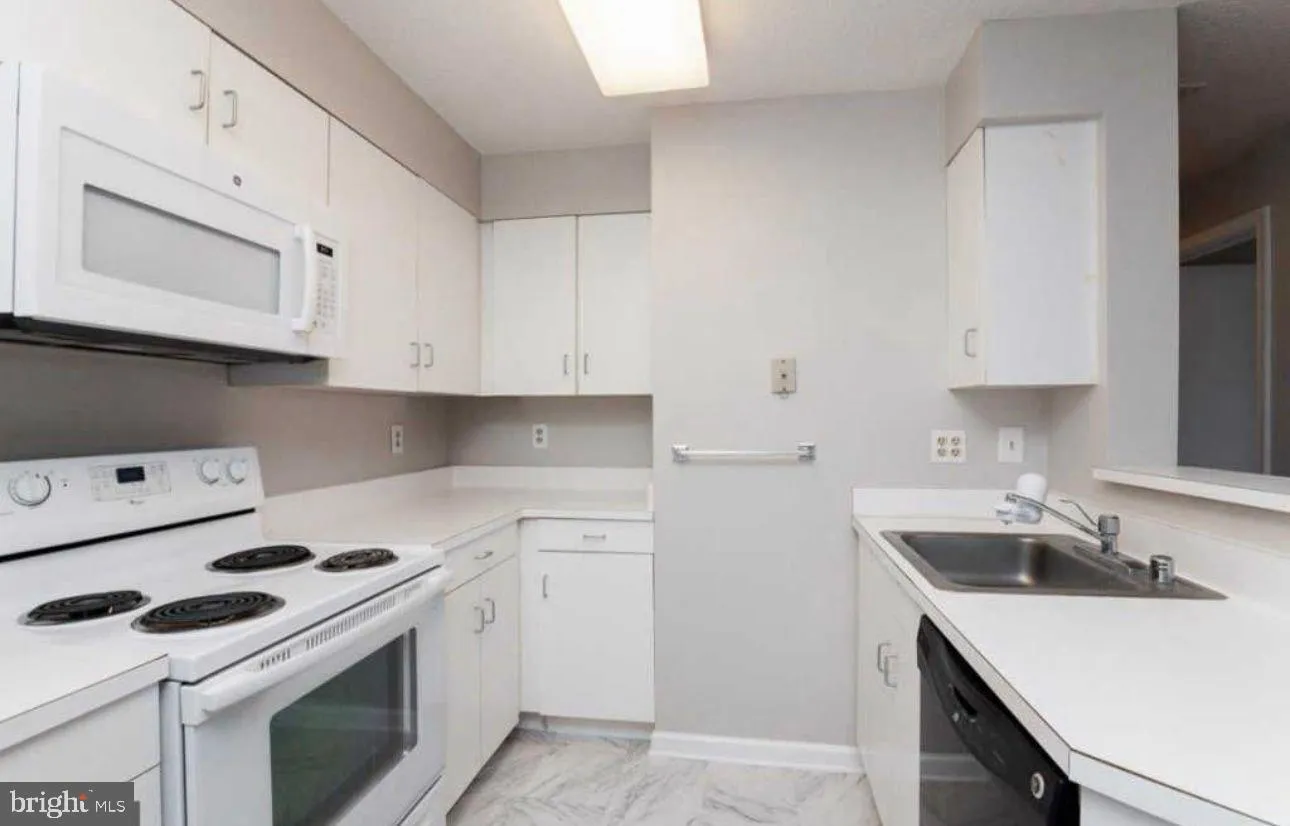 Additional image 45 of 1230 23rd Street NW Unit 818, Washington, DC 20037