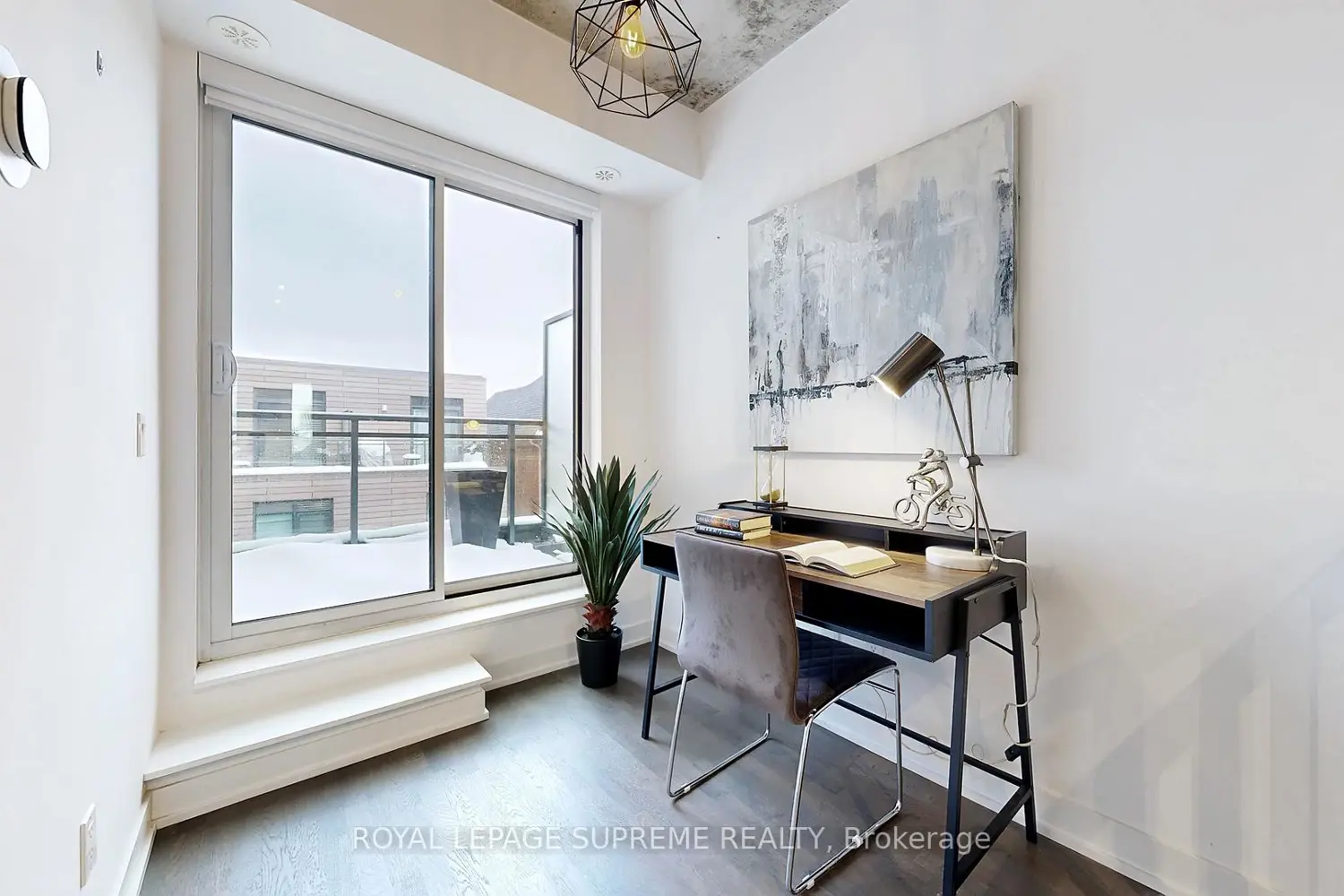 Additional image 15 of 1246 Dundas Street
