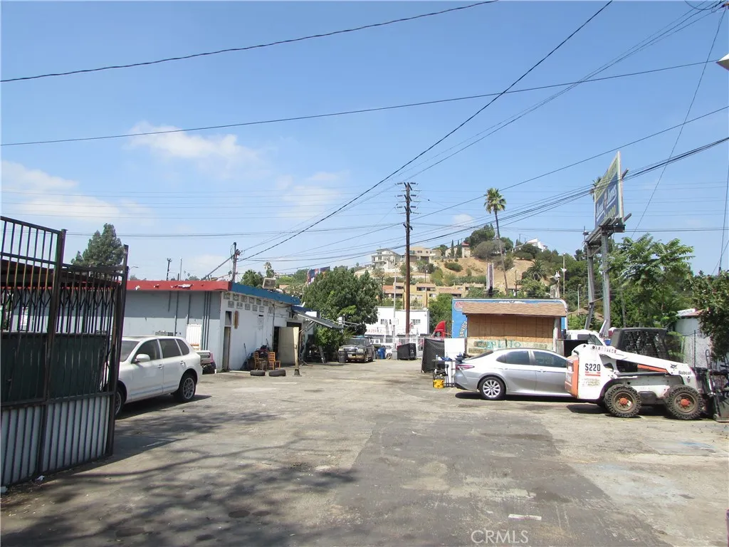 Additional image 42 of 3900 N Figueroa St, Los Angeles, CA 90065