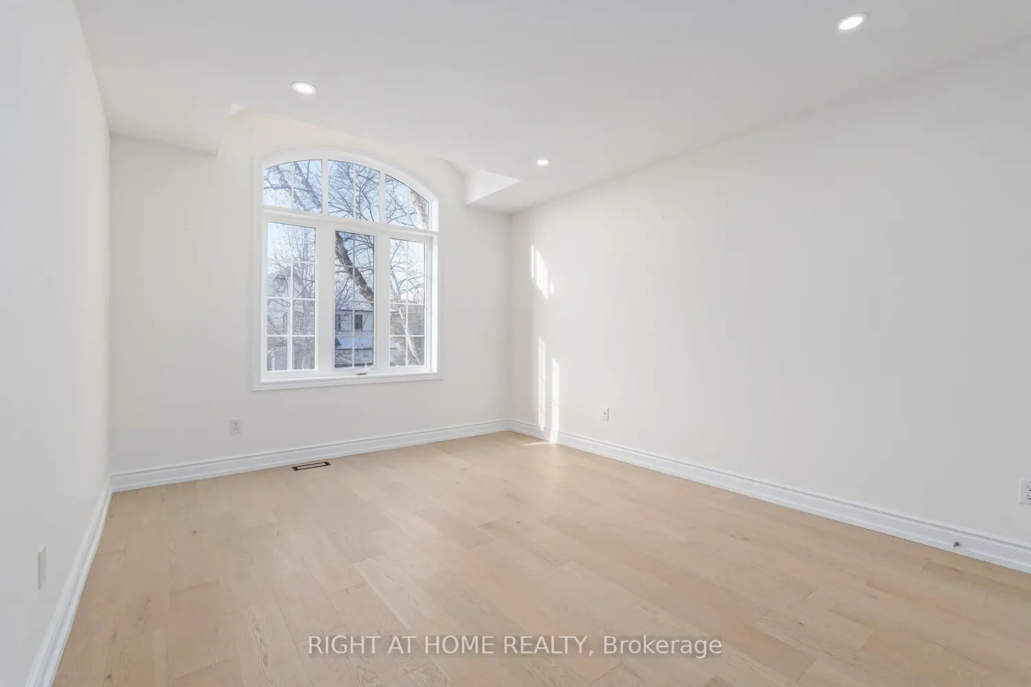 Additional image 11 of 3352 Petrie Way