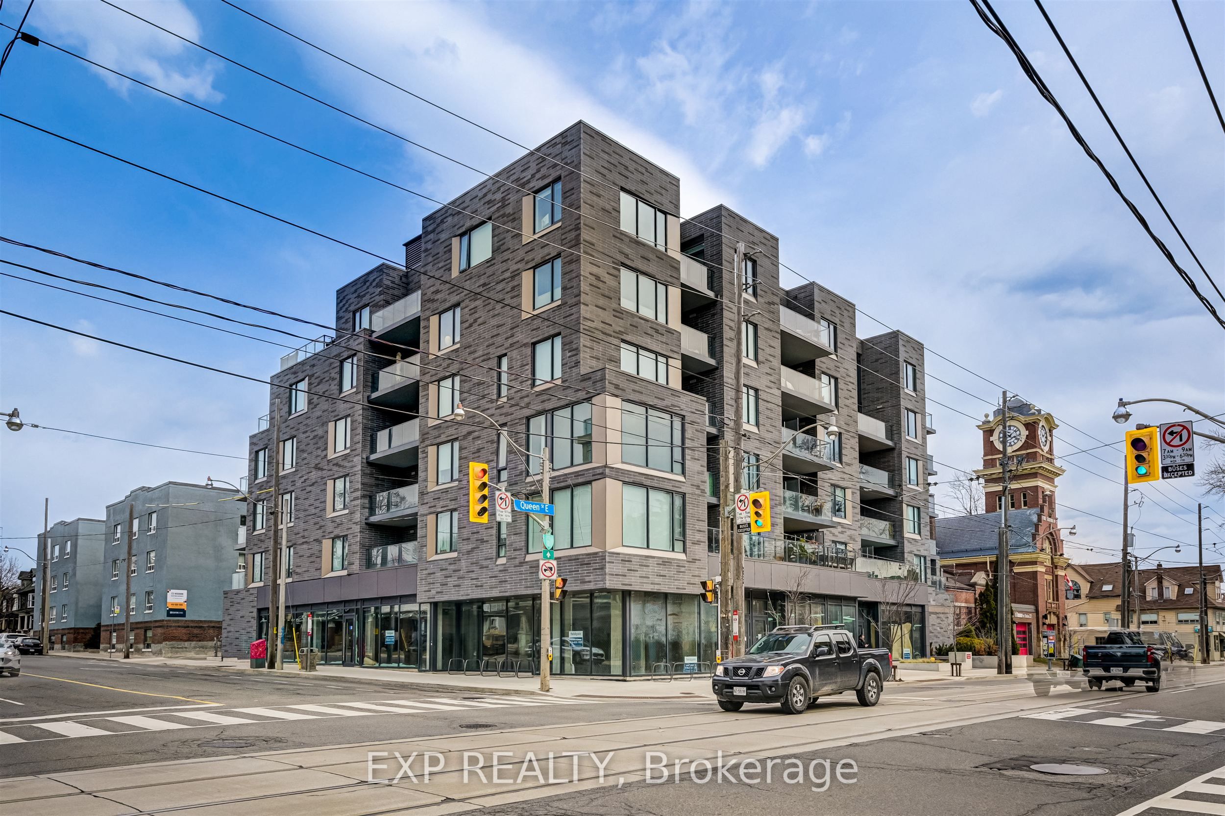 403-1888 Queen Street E, Toronto, ON, M4L 1H3