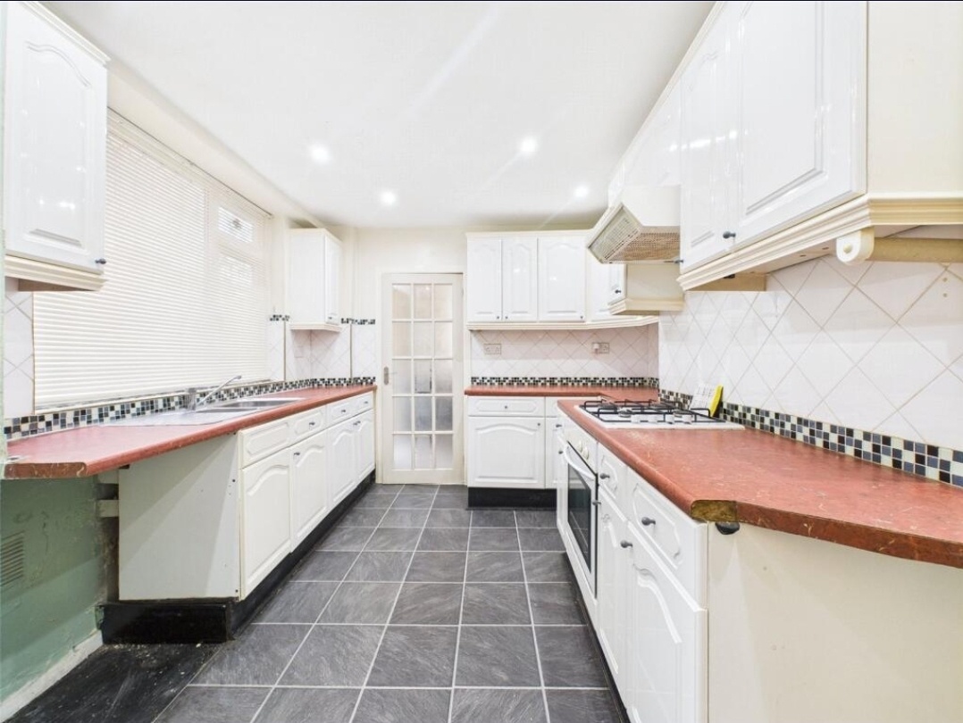 Additional image 7 of 4 Bed Terraced House, Cedric St, M5, N1 7GU