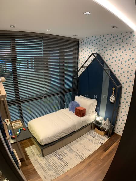 89 Holland Road photo 3