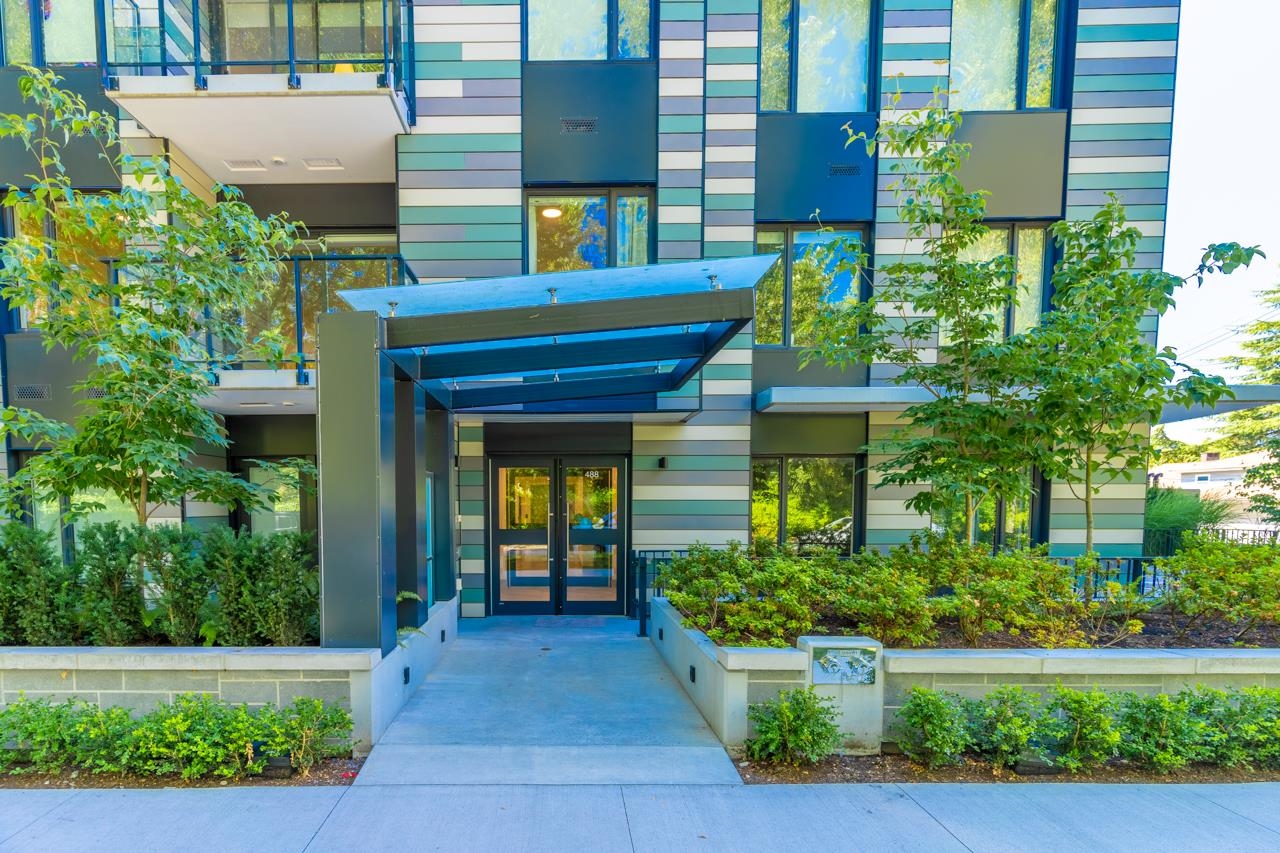 209-488 58th Avenue W, Vancouver, BC, V5X 1V5