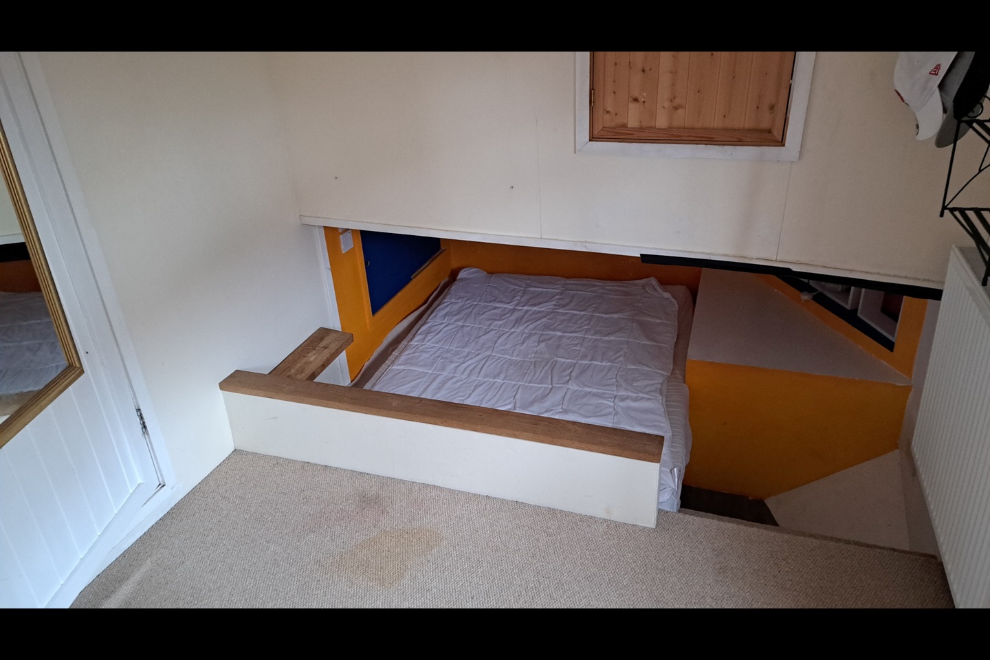 Additional image 2 of 2 Bed House Boat, Plantation Wharf Pier, SW11, N1 7GU