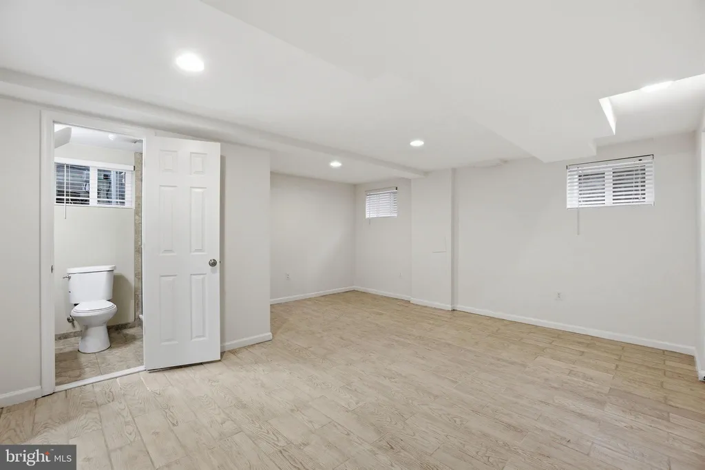 Additional image 25 of 5331 42nd Place NW, Washington, DC 20015